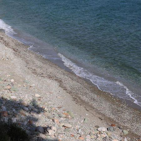 Δωμάτια Κόκκινος Πύργος Plomari Eksteriør bilde