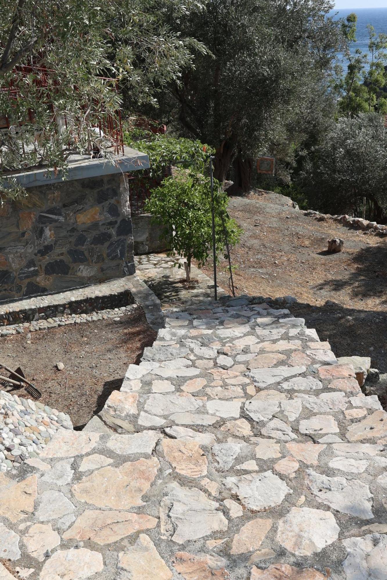 Δωμάτια Κόκκινος Πύργος Plomari Eksteriør bilde